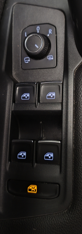 Volkswagen Tiguan — 28