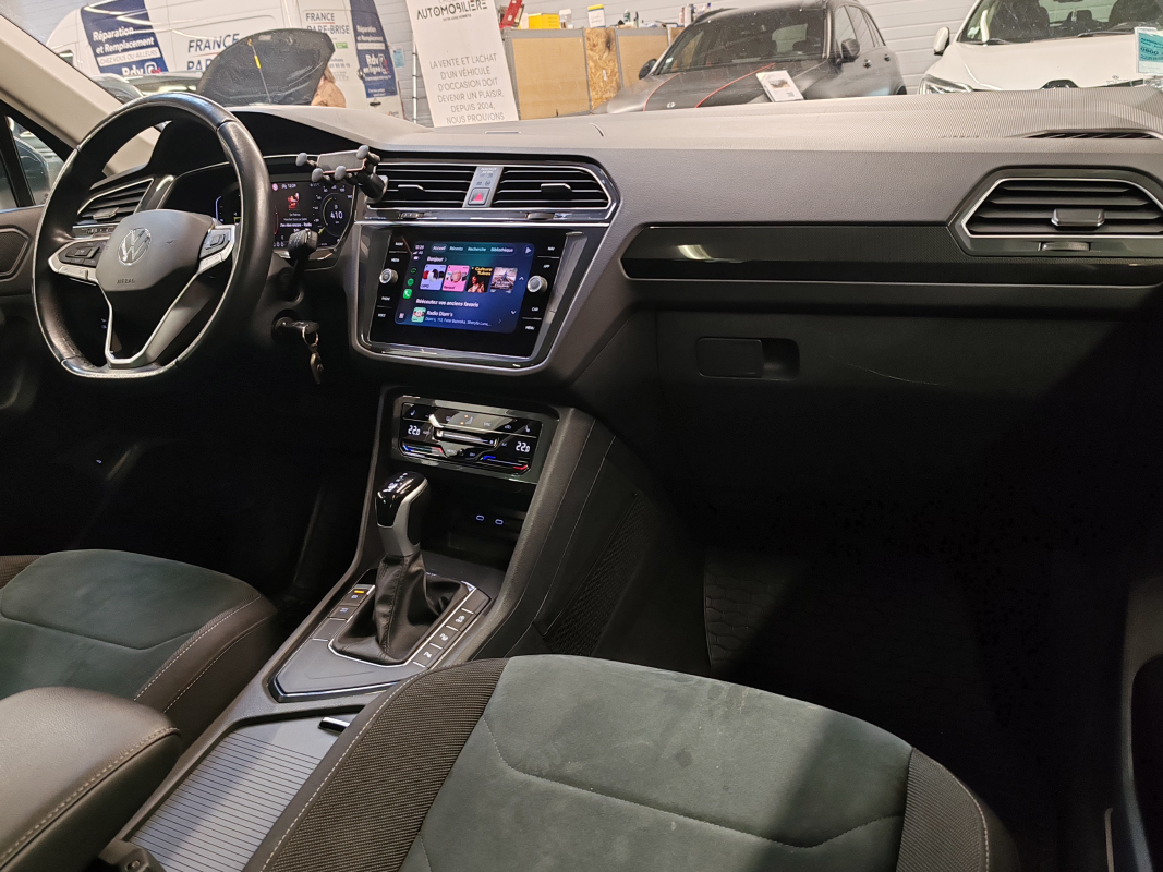 Volkswagen Tiguan — 13