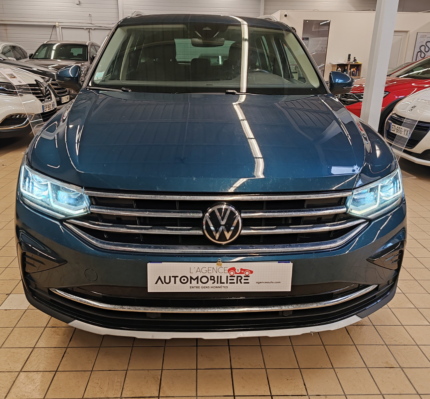 Volkswagen Tiguan — 2