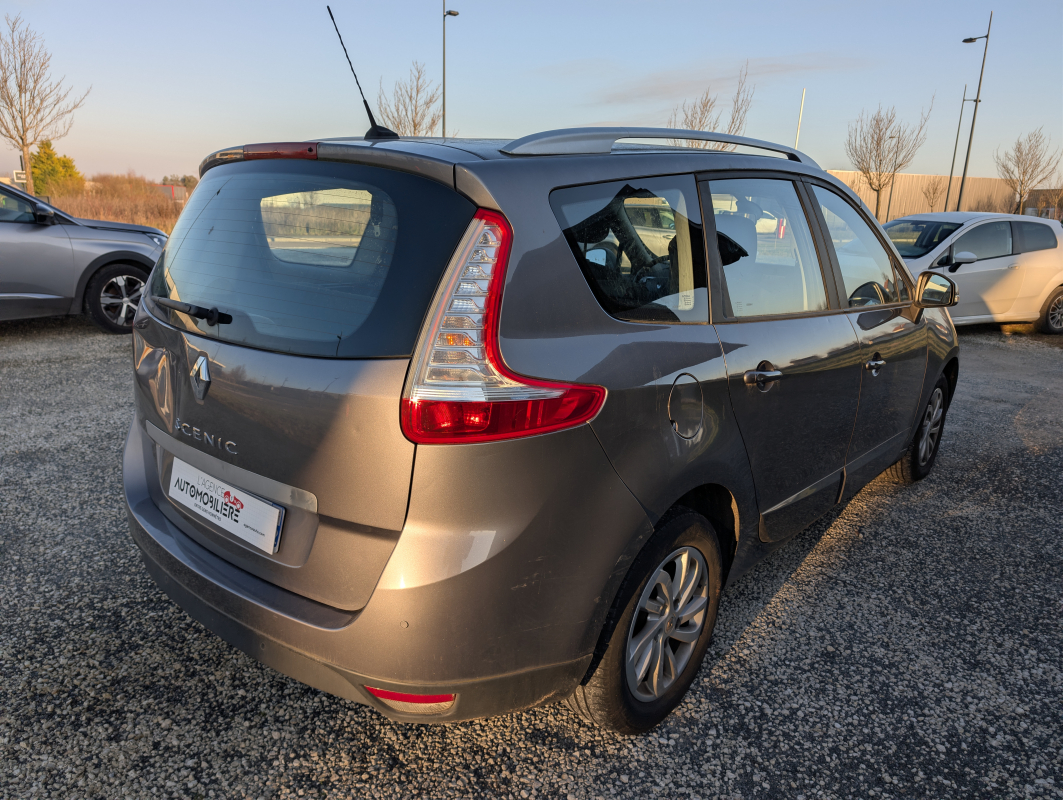 Renault Scenic — 5