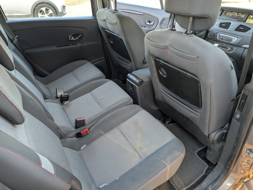 Renault Scenic — 17