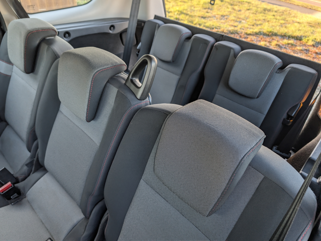 Renault Scenic — 14