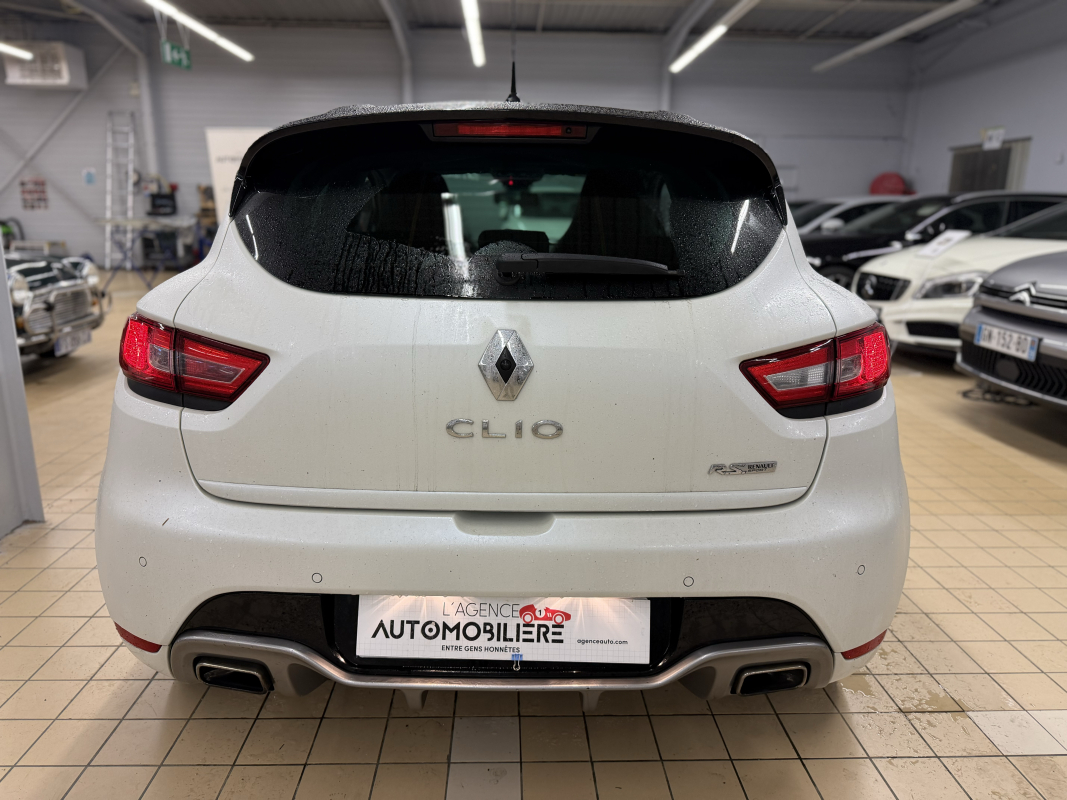 Renault Clio — 5