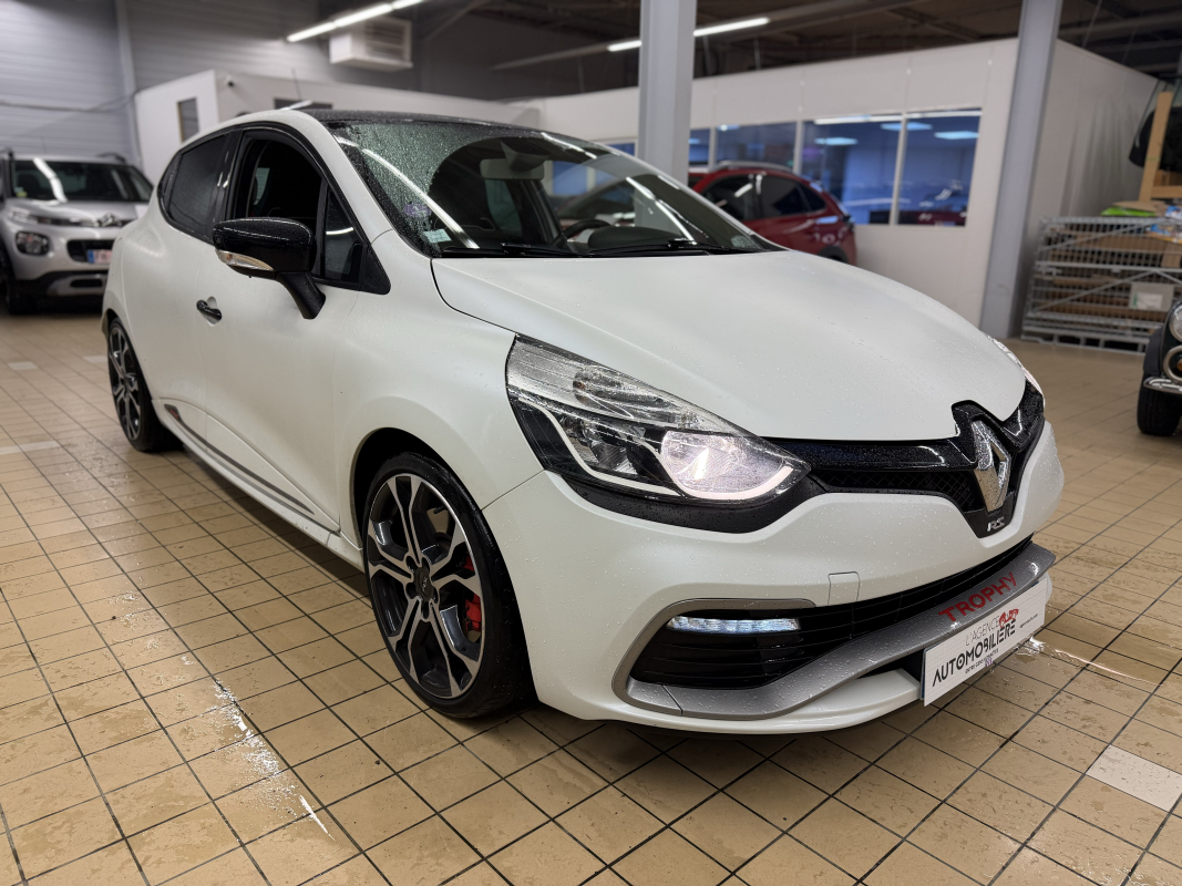 Renault Clio — 11