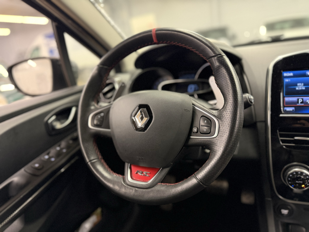 Renault Clio — 19