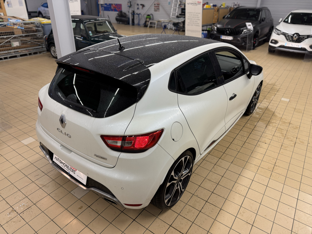 Renault Clio — 10