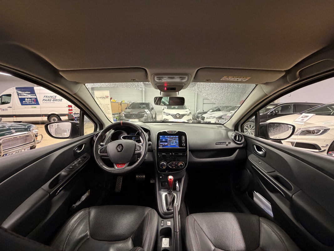 Renault Clio — 17