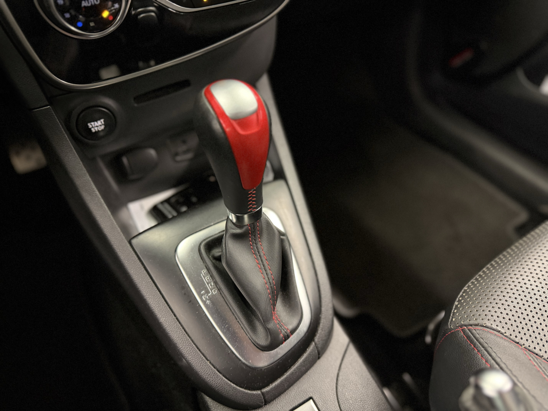 Renault Clio — 26