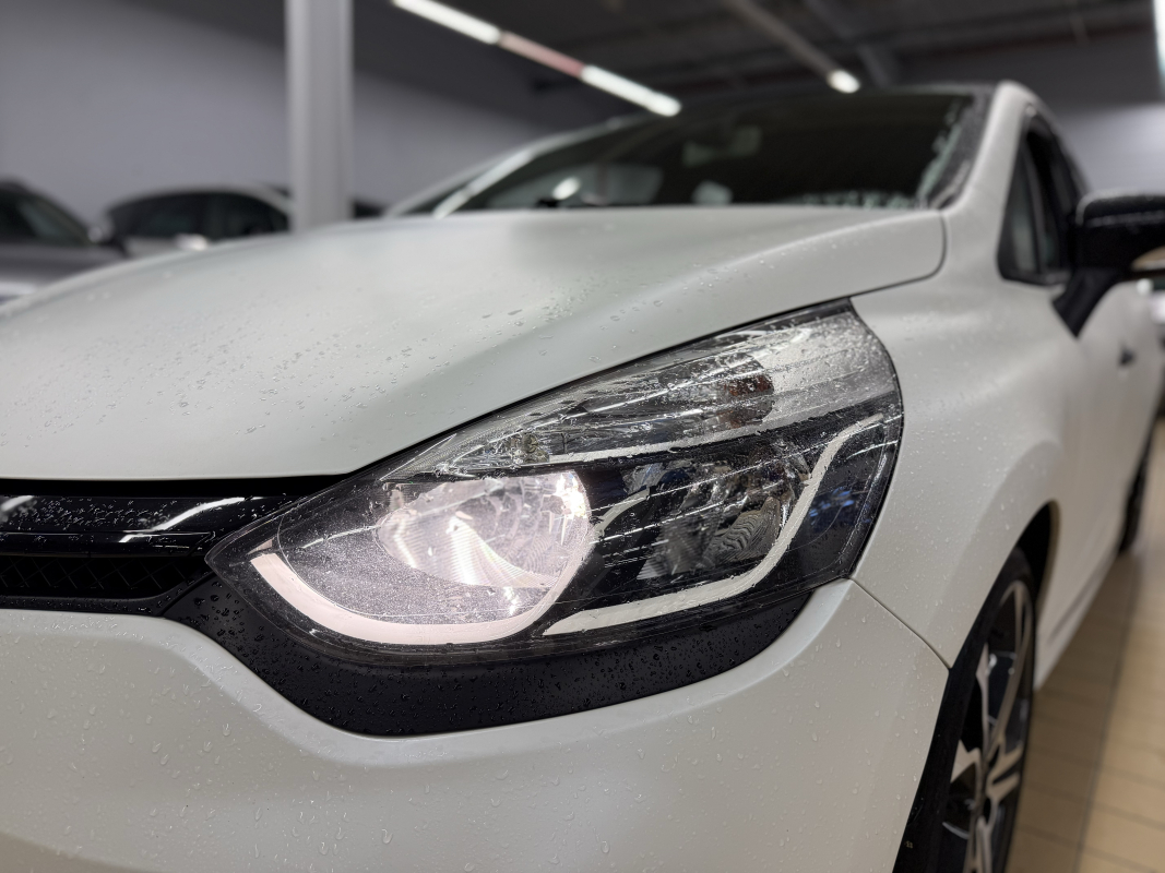 Renault Clio — 36