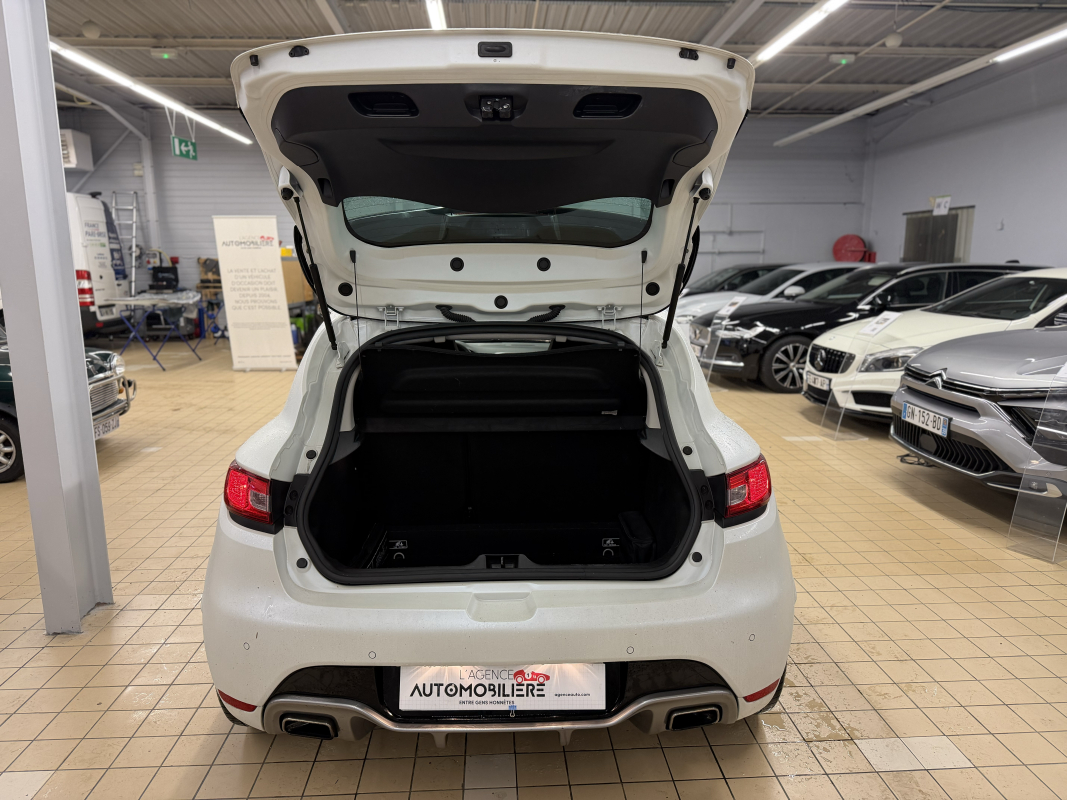 Renault Clio — 7