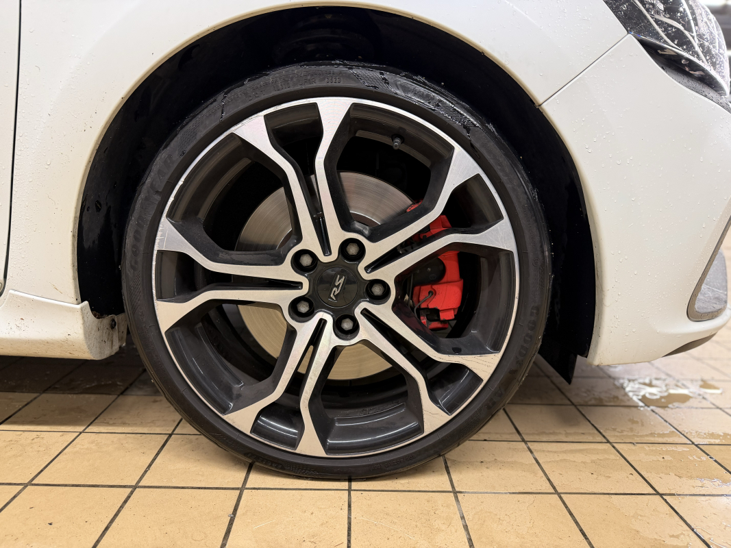 Renault Clio — 32