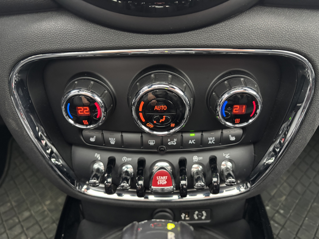 Mini Clubman — 15