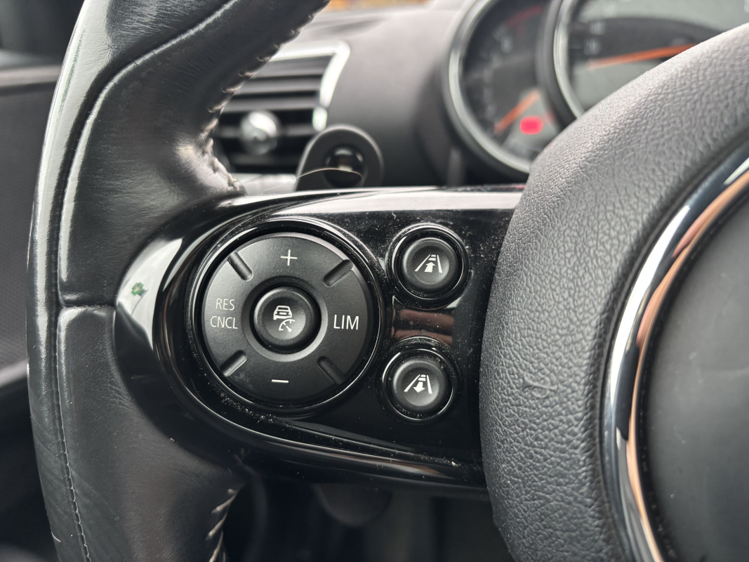 Mini Clubman — 26