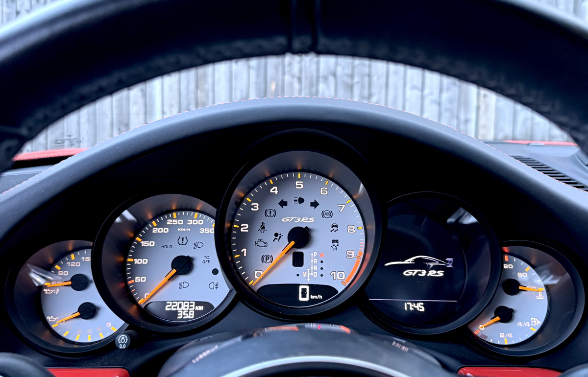 Porsche 911 — 12