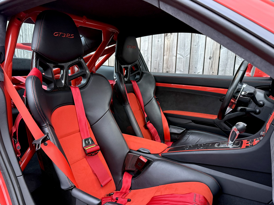 Porsche 911 — 9