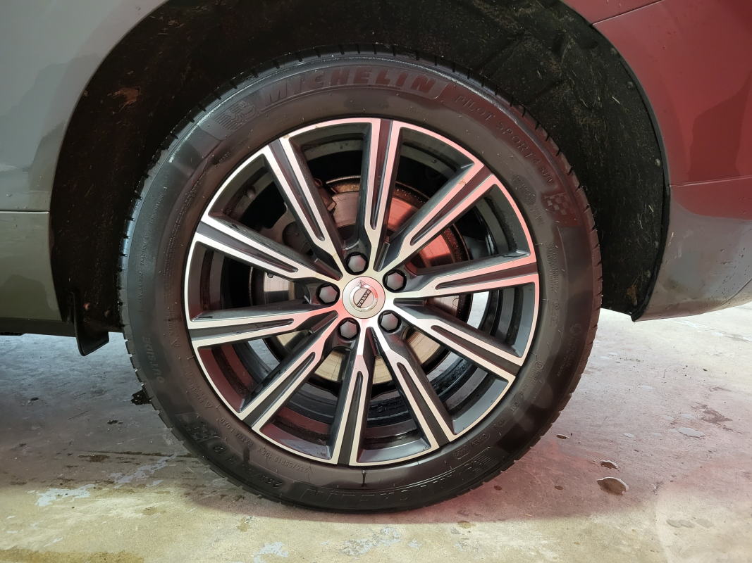 Volvo XC60 — 32