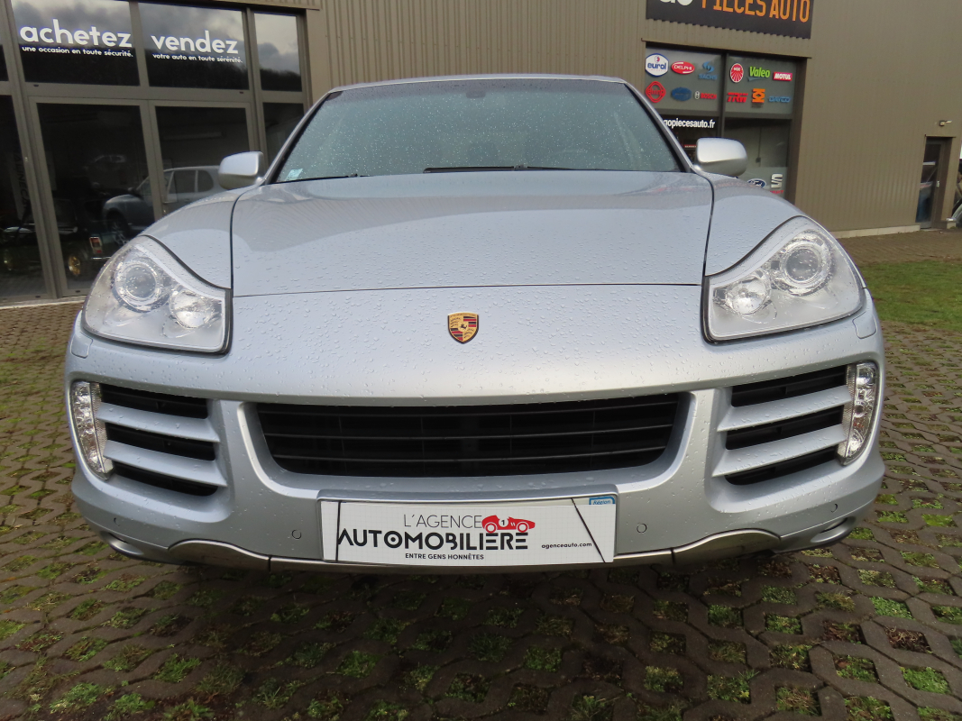 Porsche Cayenne — 2