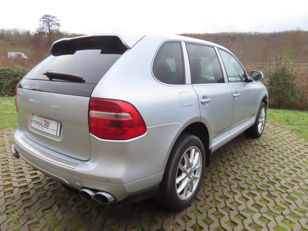 Porsche Cayenne — 4