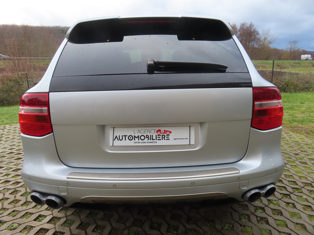 Porsche Cayenne — 5
