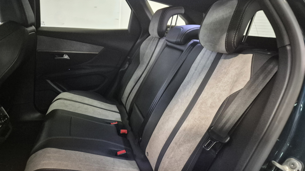 Peugeot 3008 — 12