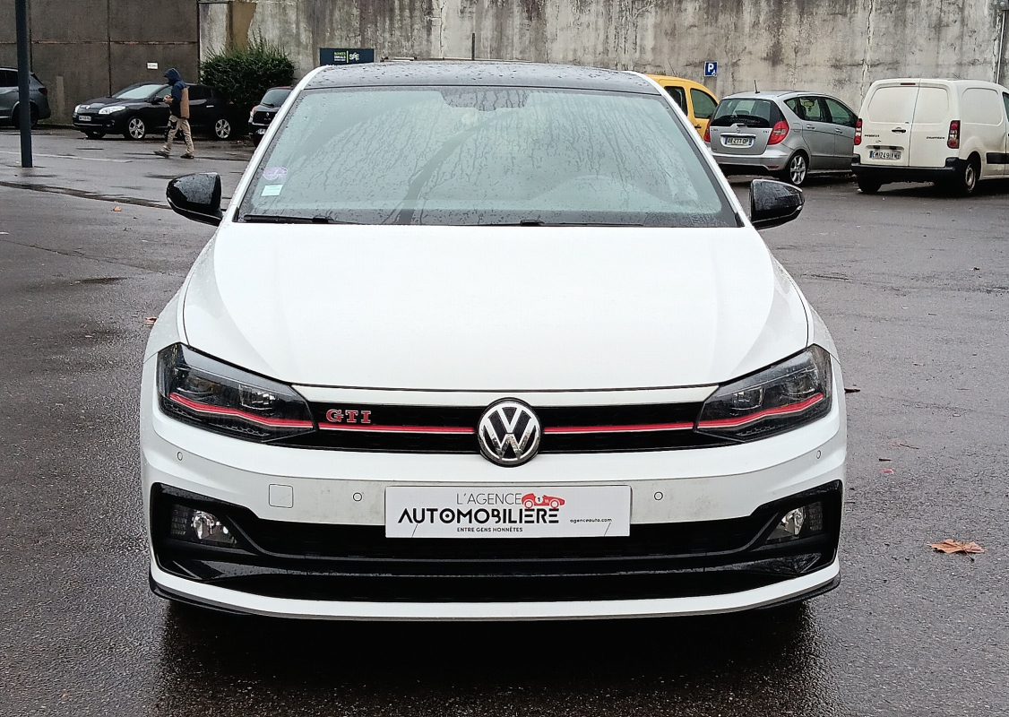 Volkswagen Polo — 2
