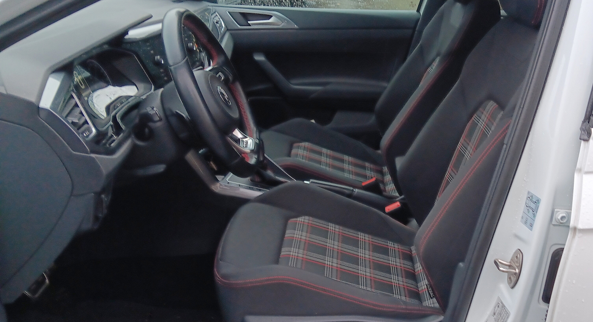 Volkswagen Polo — 11