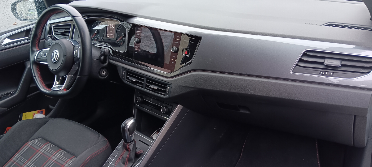 Volkswagen Polo — 7