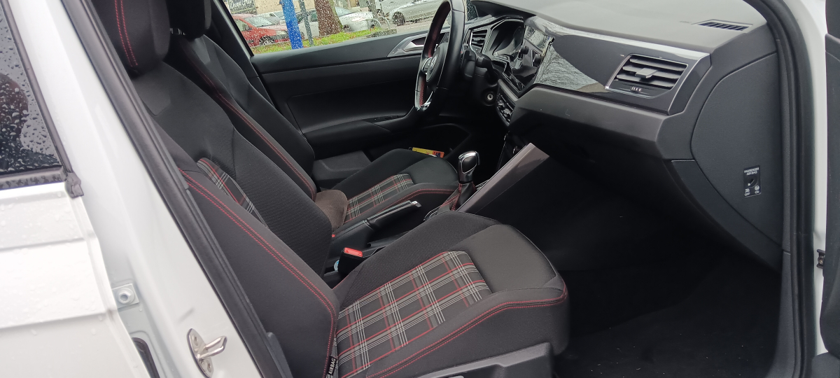 Volkswagen Polo — 10