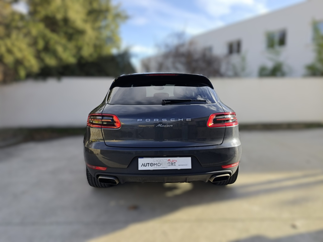 Porsche Macan — 4
