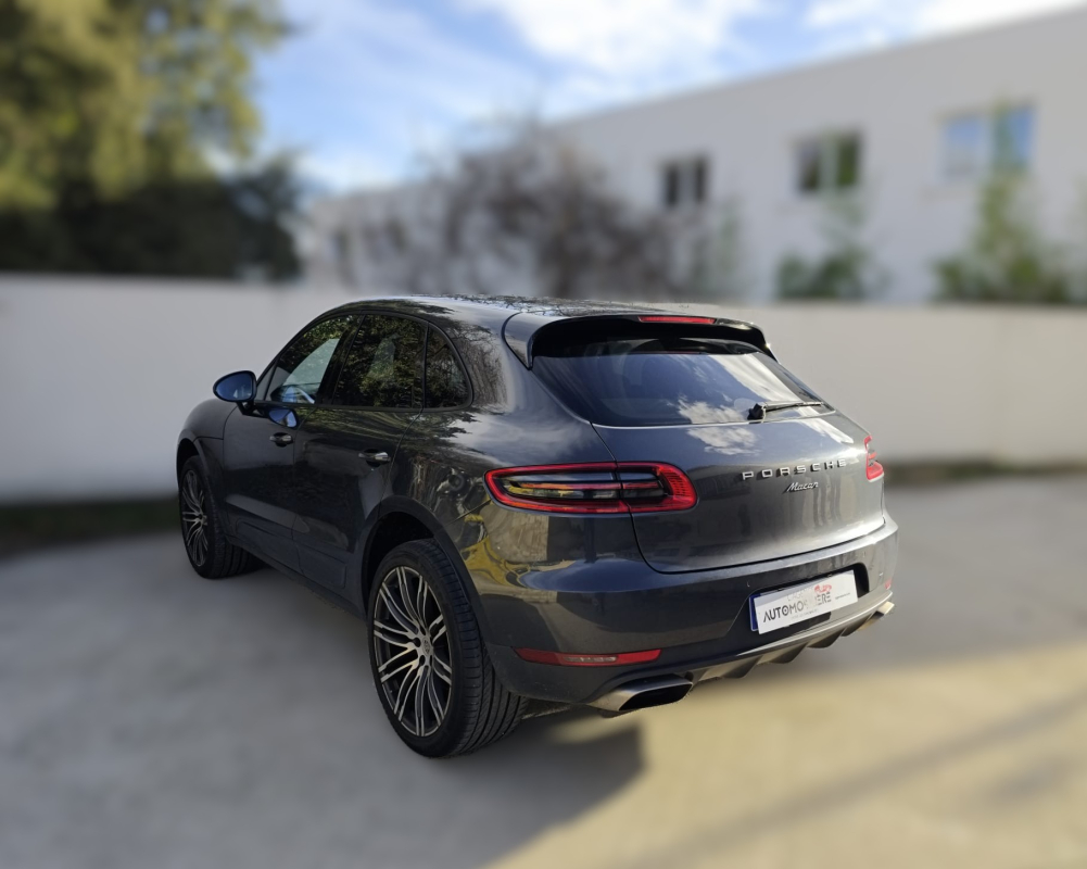 Porsche Macan — 3