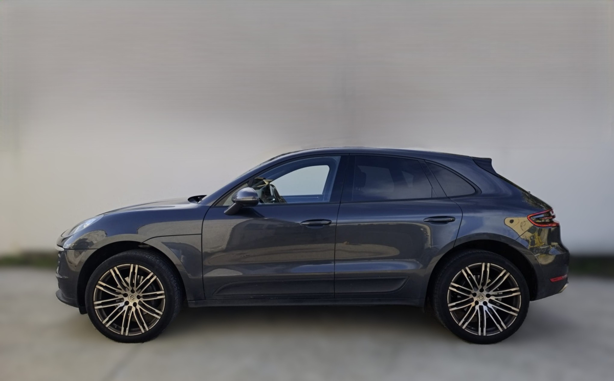 Porsche Macan — 2