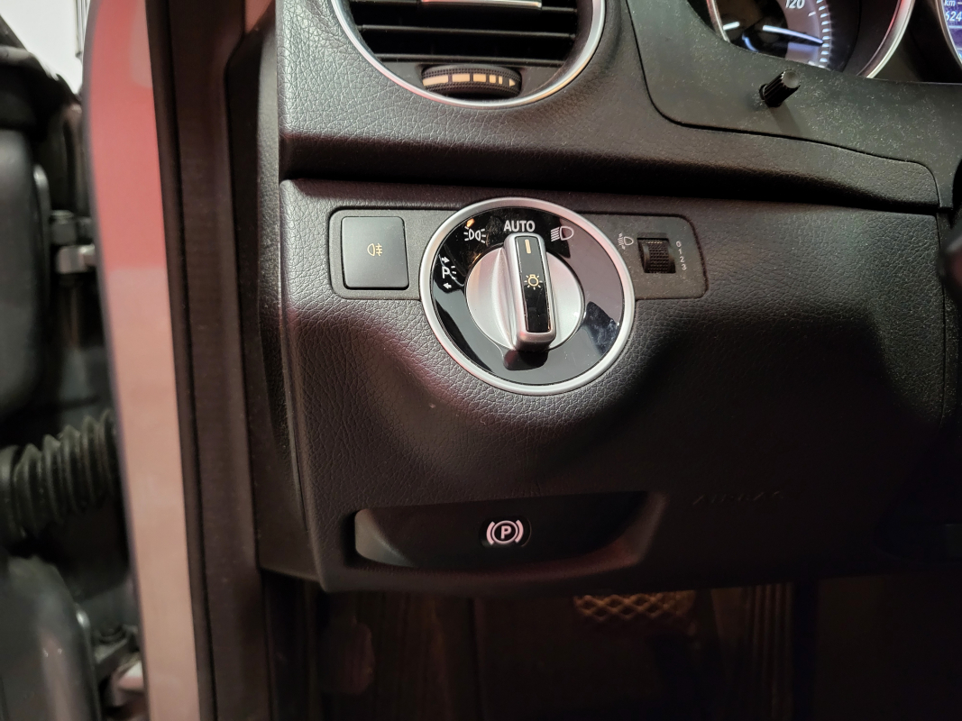 Mercedes Classe C — 19