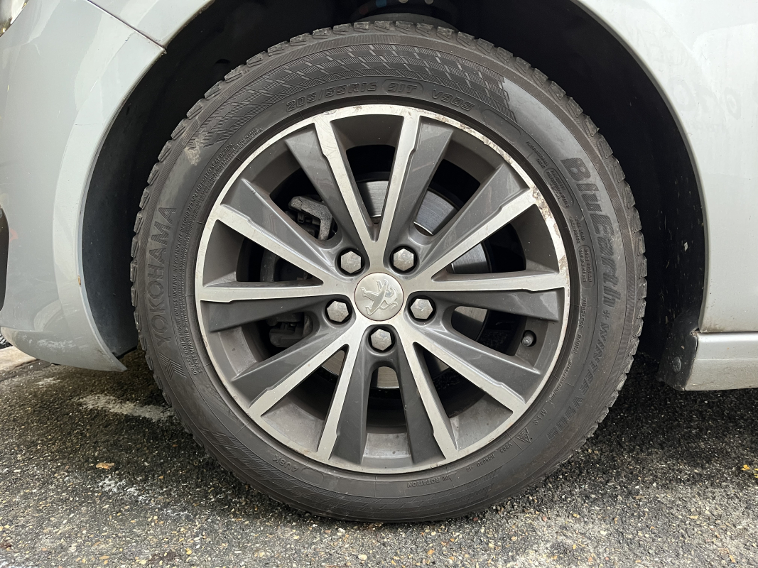 Peugeot 308 — 28