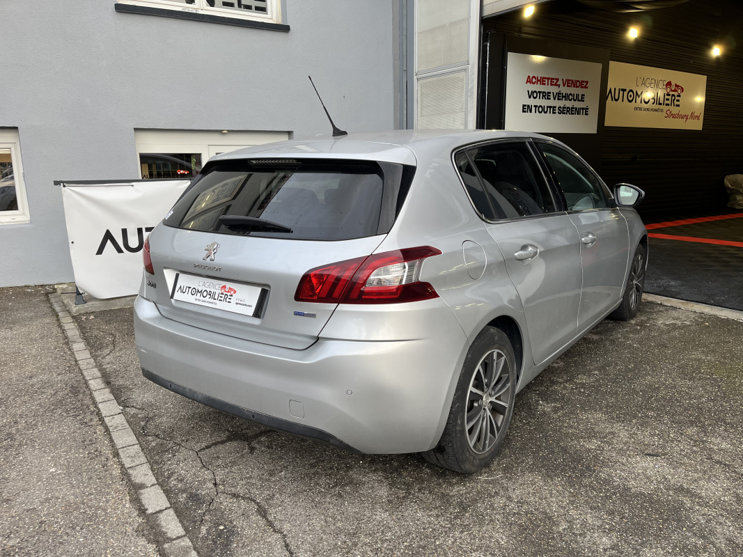 Peugeot 308 — 2