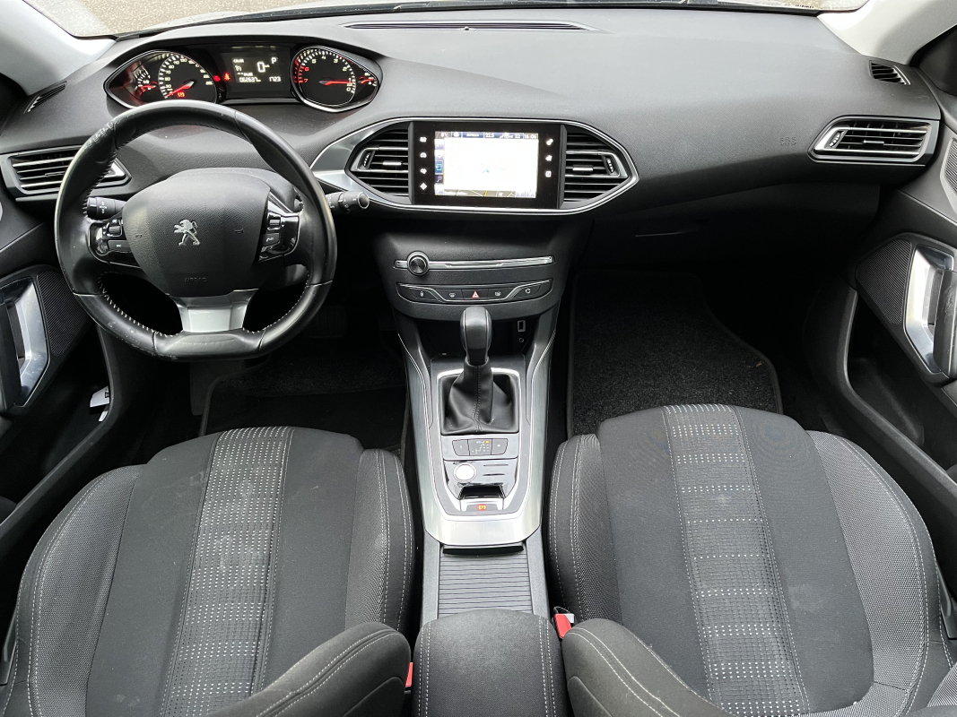 Peugeot 308 — 3