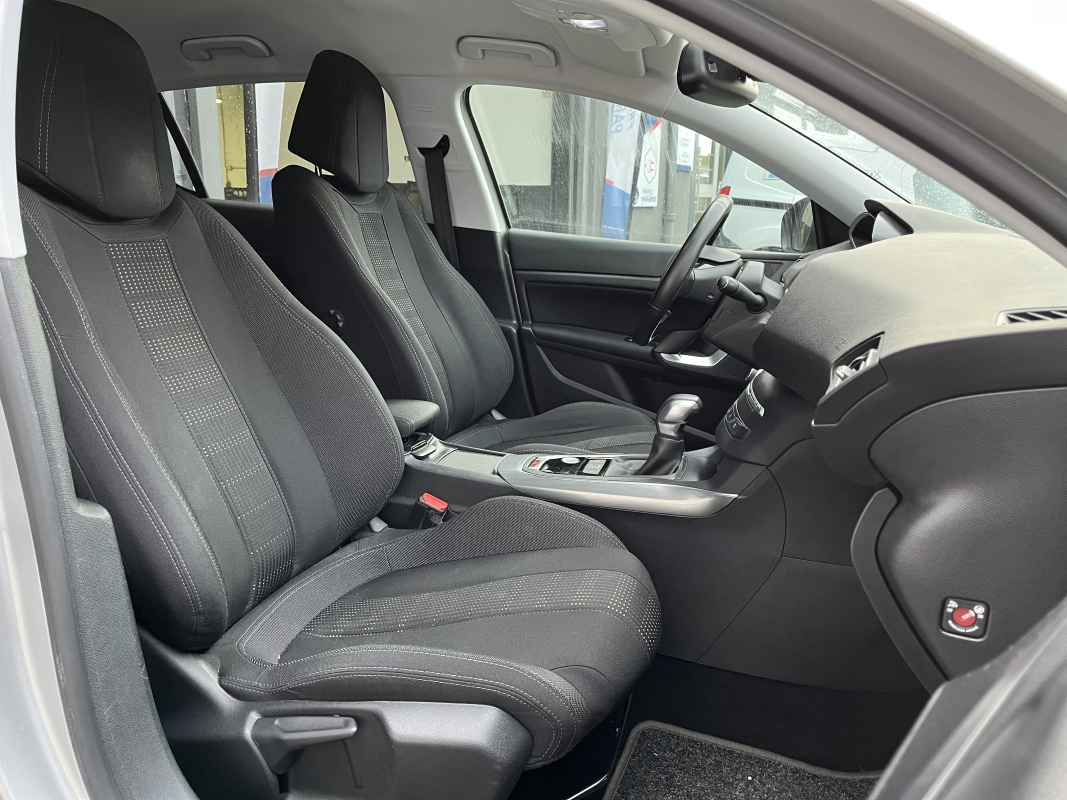 Peugeot 308 — 14