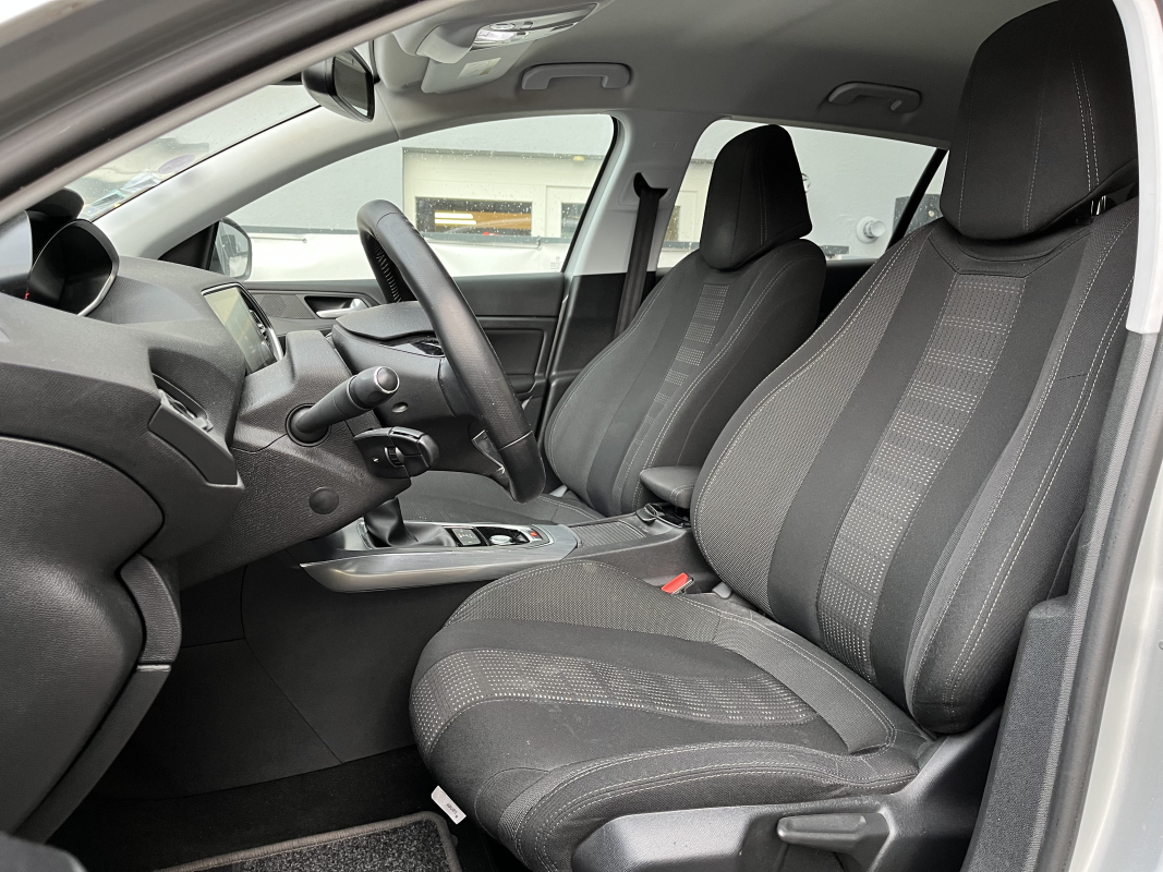 Peugeot 308 — 4
