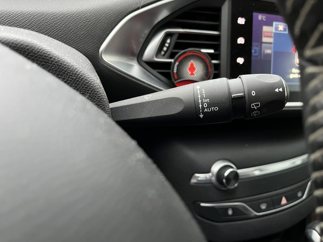 Peugeot 308 — 12