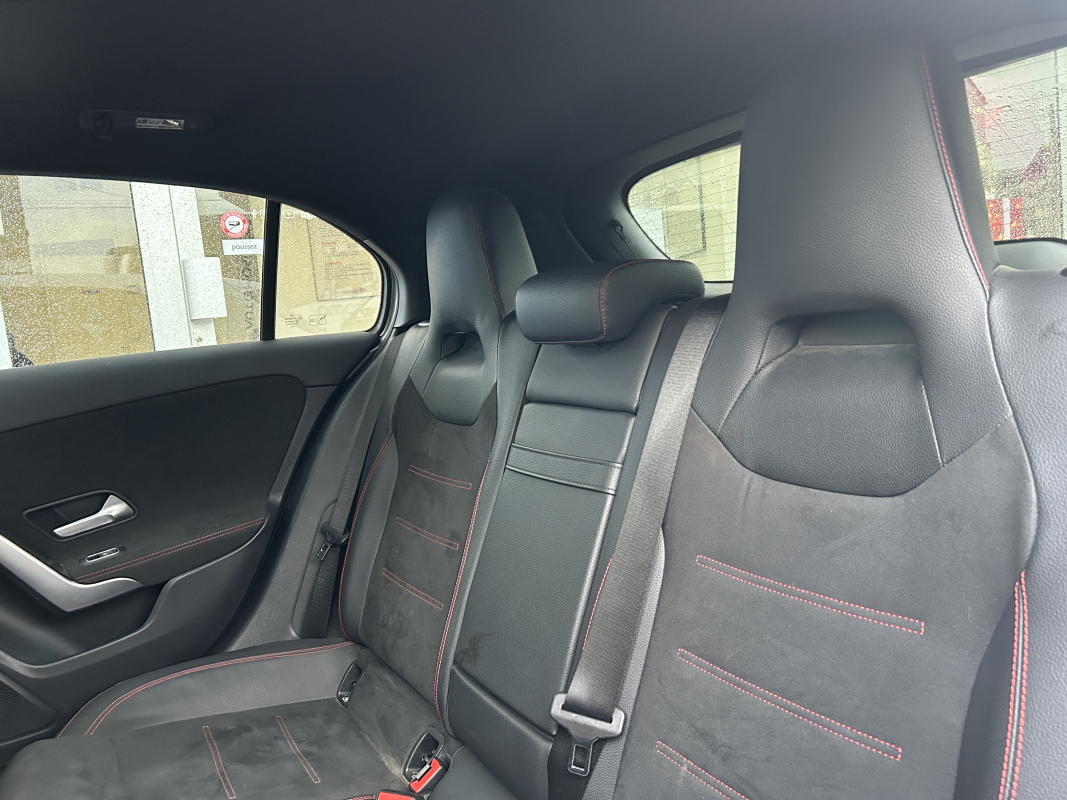 Mercedes Classe A — 18