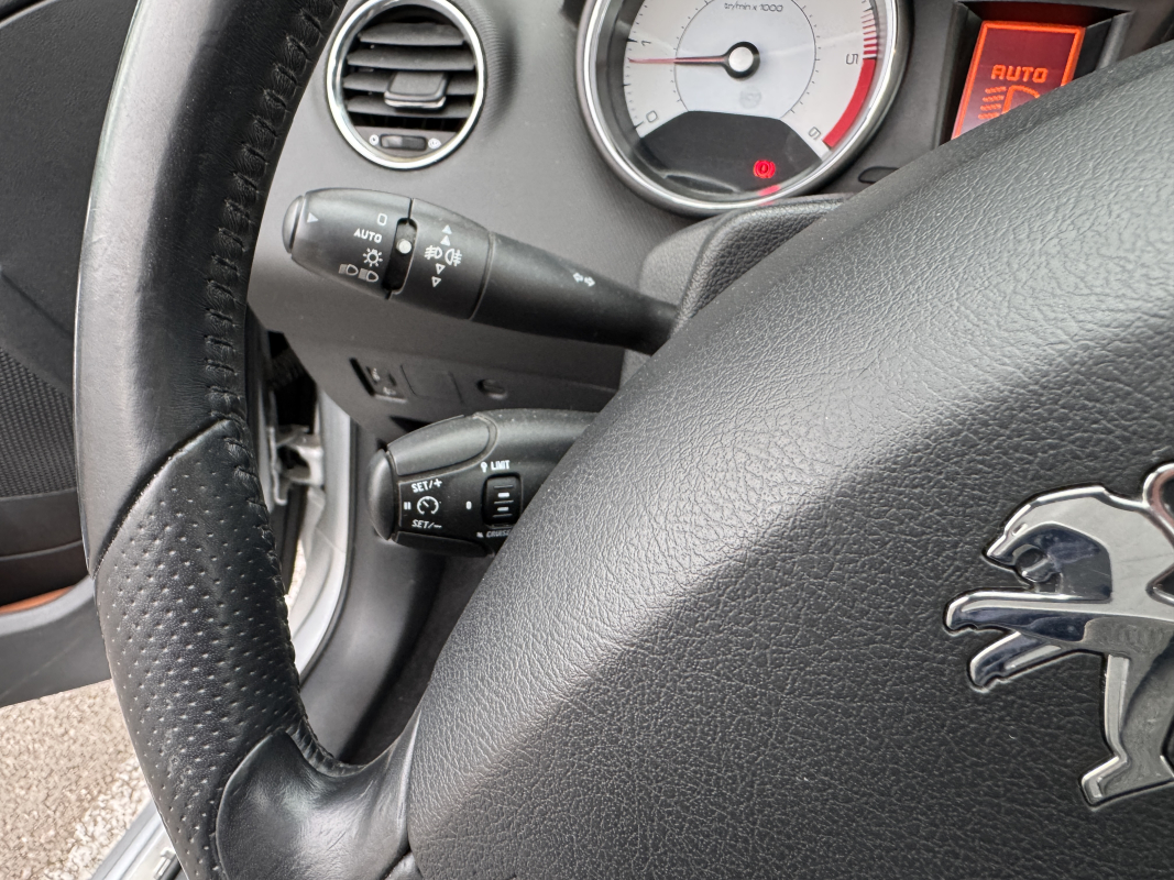 Peugeot 308 CC — 10