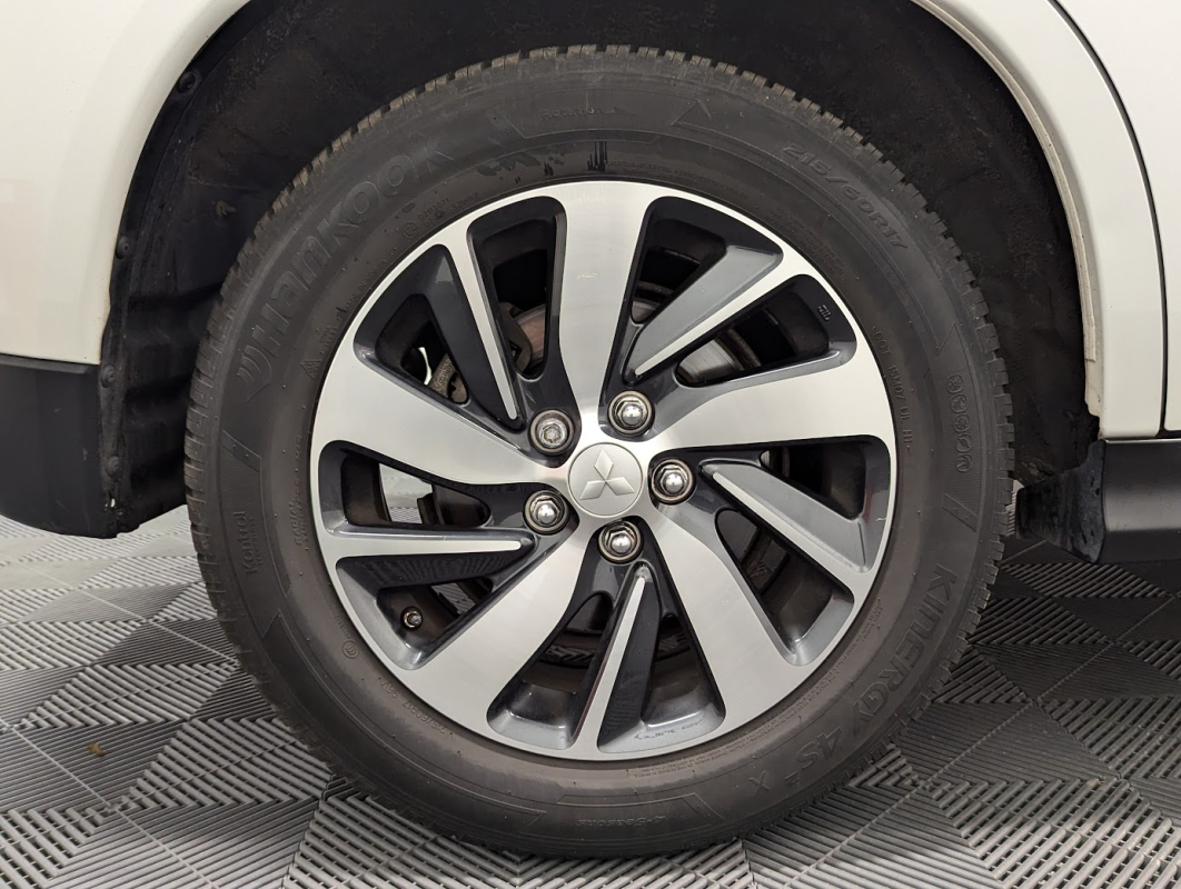 Mitsubishi ASX — 21