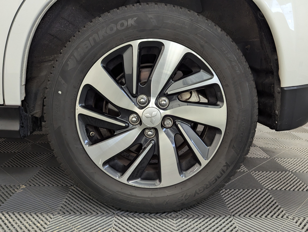 Mitsubishi ASX — 22