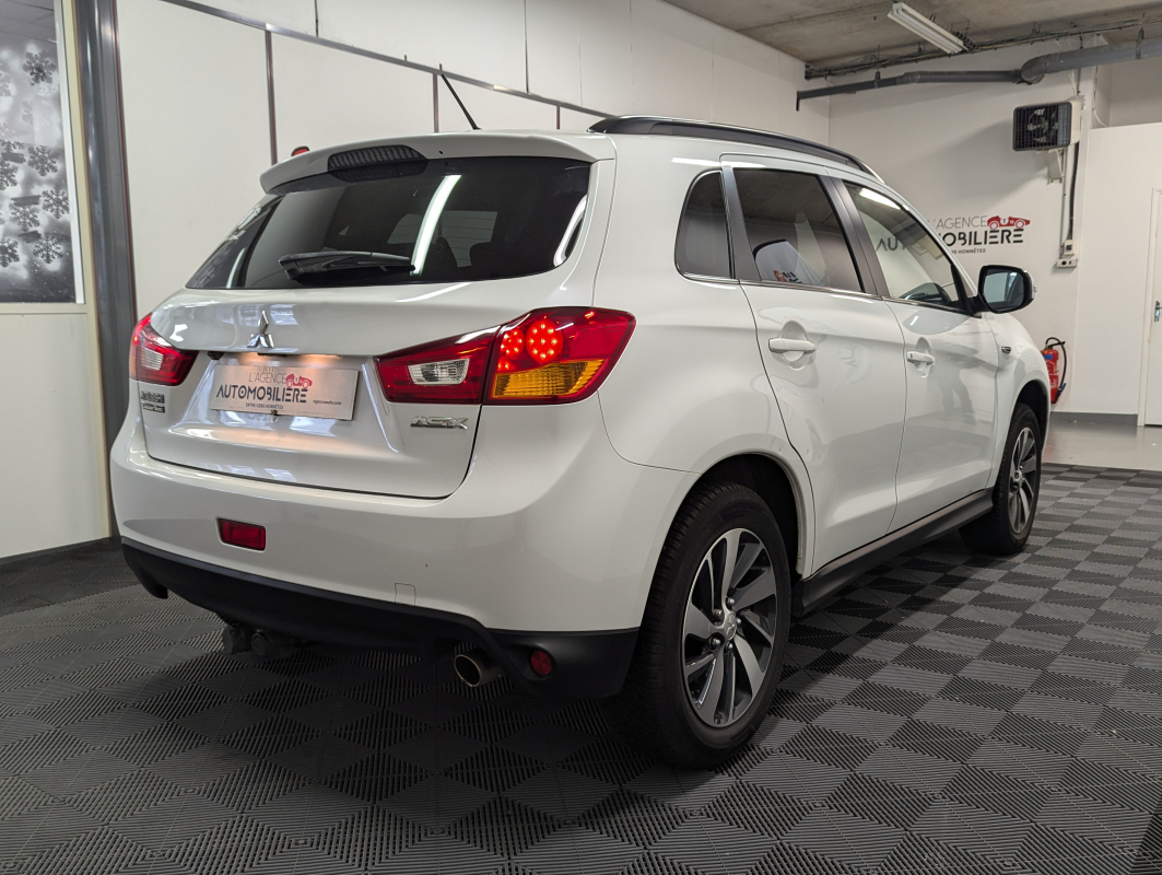 Mitsubishi ASX — 2