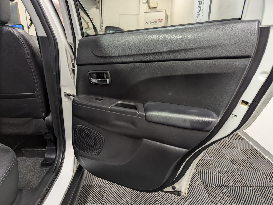 Mitsubishi ASX — 28