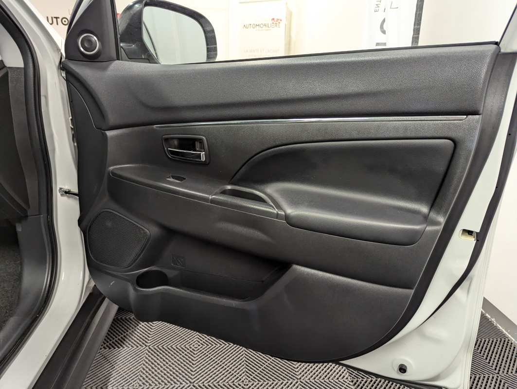 Mitsubishi ASX — 26