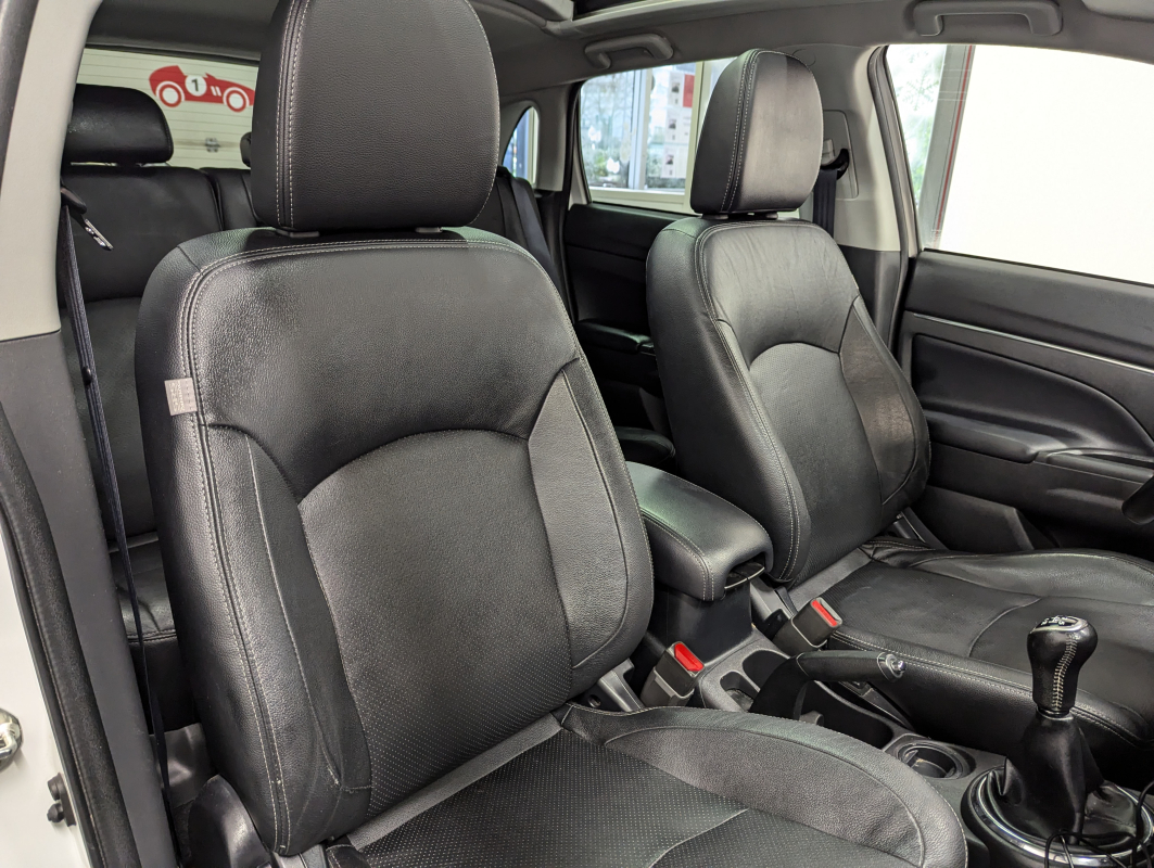 Mitsubishi ASX — 10