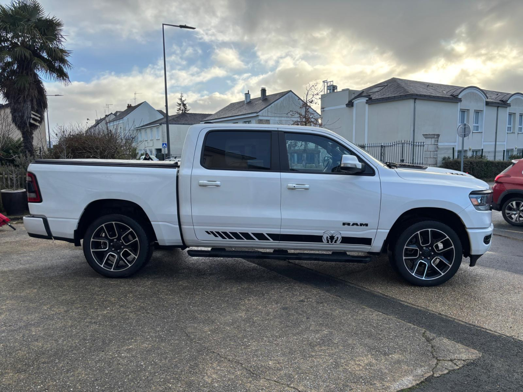 Dodge Ram — 4
