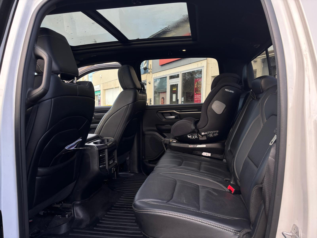 Dodge Ram — 17