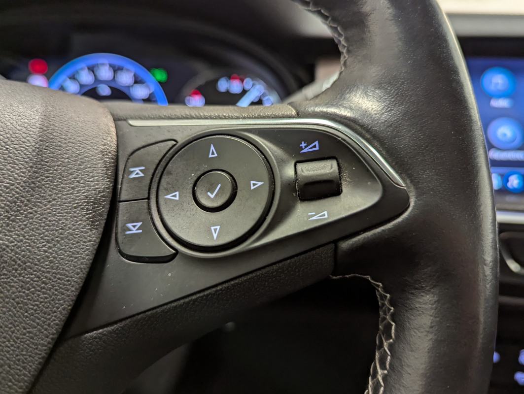Opel Insignia — 10