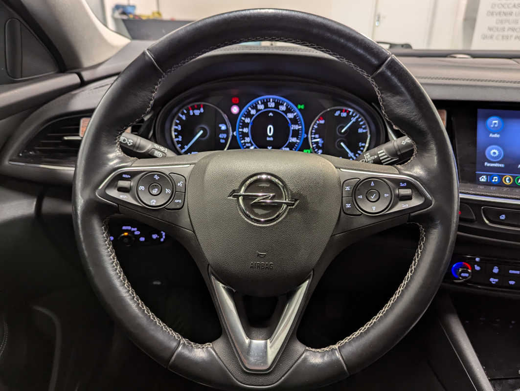 Opel Insignia — 8